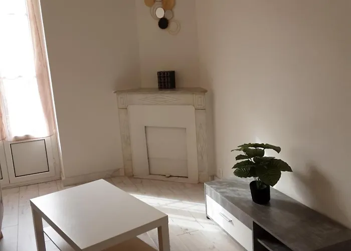 Maison Les Lilas شقة *